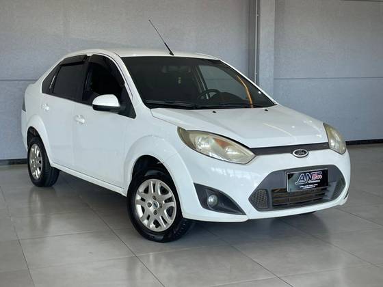 FORD FIESTA 1.6 SE SEDAN 16V FLEX 4P MANUAL FORD FIESTA 1.6 SE SEDAN 16V FLEX 4P MANUAL